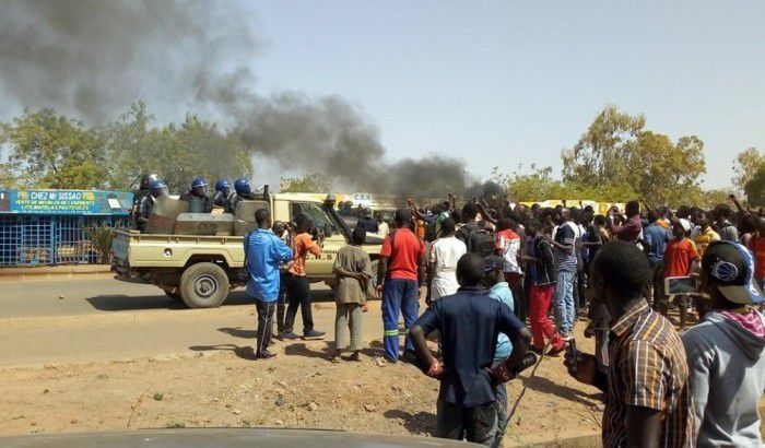 Solidarité avec les étudiants burkinabés en luttes !